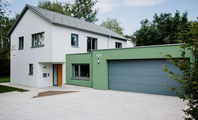 Einfamilienhaus im Grünen